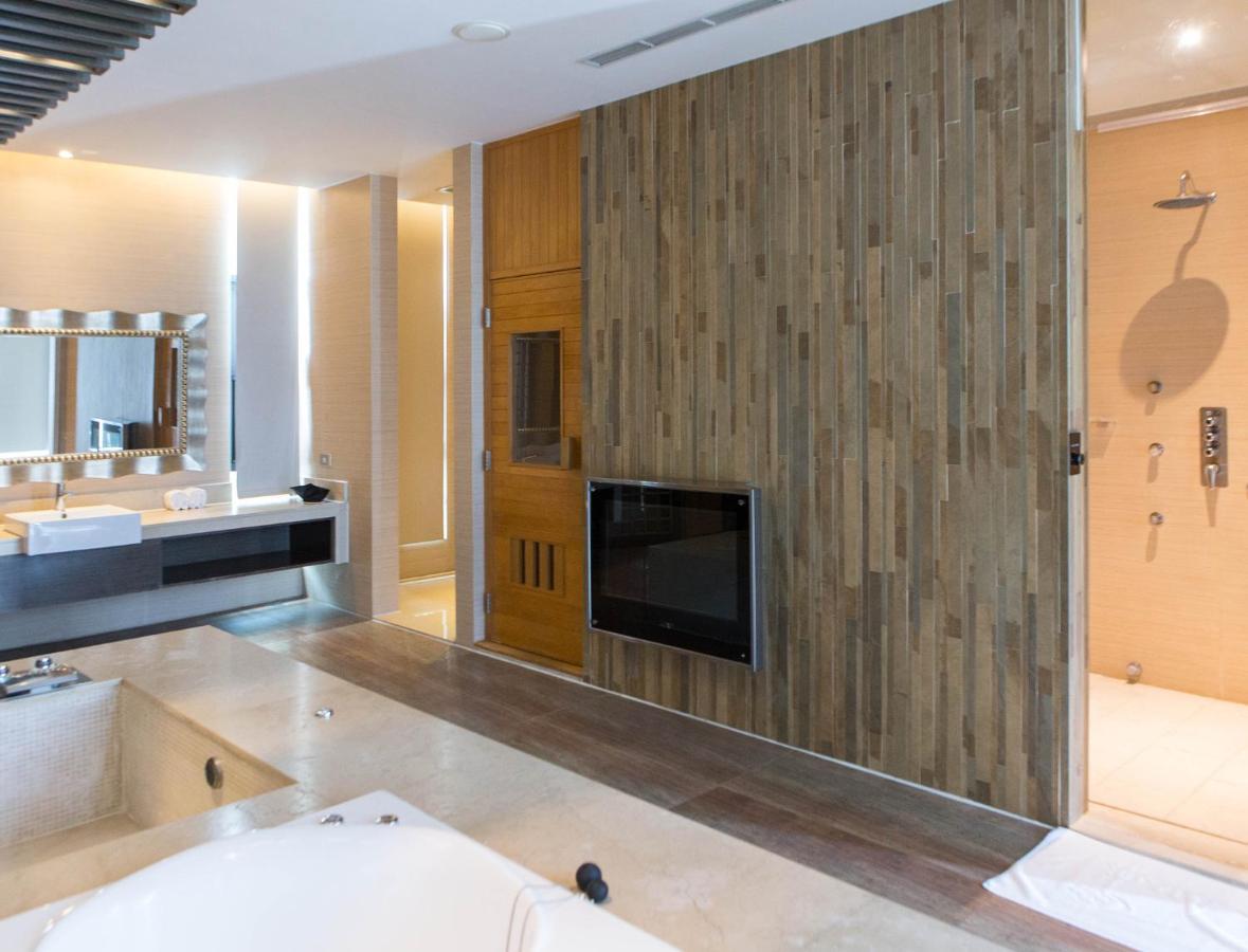 All-Ur Boutique Motel - Taichung Branch Eksteriør billede