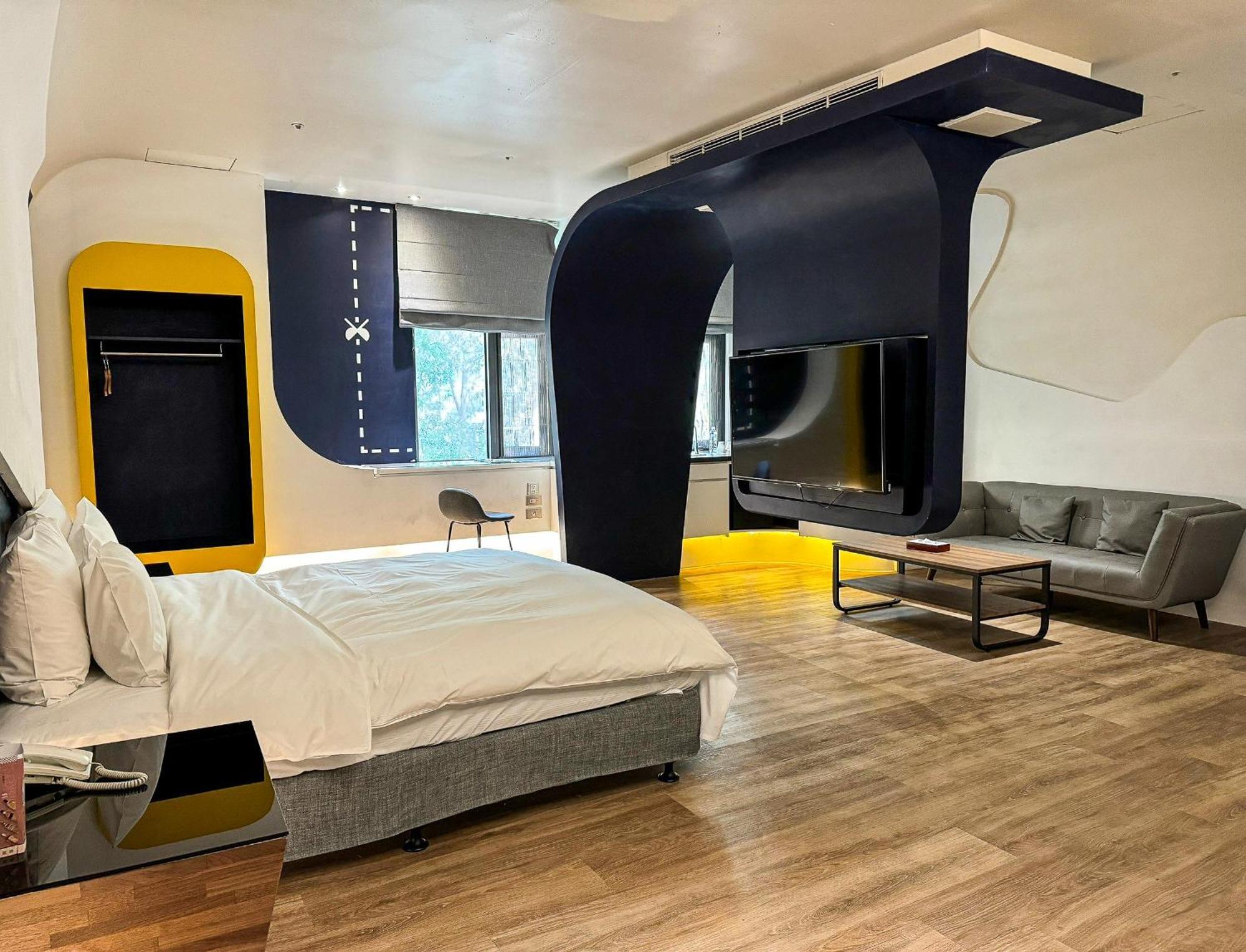 All-Ur Boutique Motel - Taichung Branch Eksteriør billede