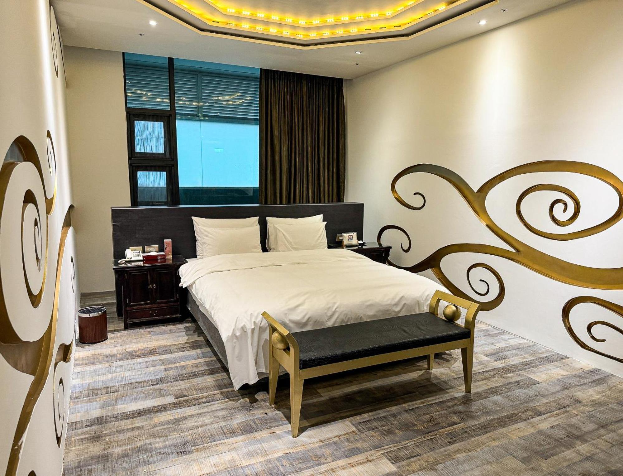 All-Ur Boutique Motel - Taichung Branch Eksteriør billede