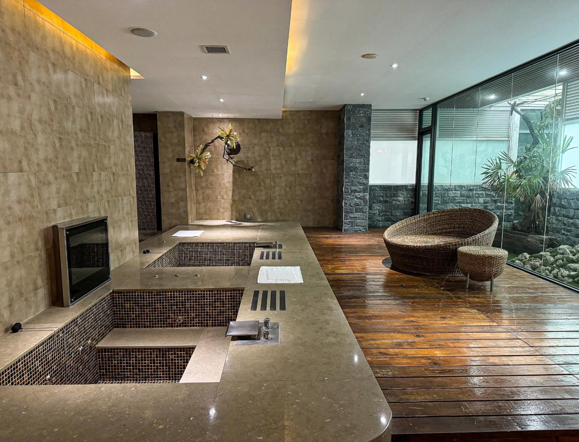 All-Ur Boutique Motel - Taichung Branch Eksteriør billede