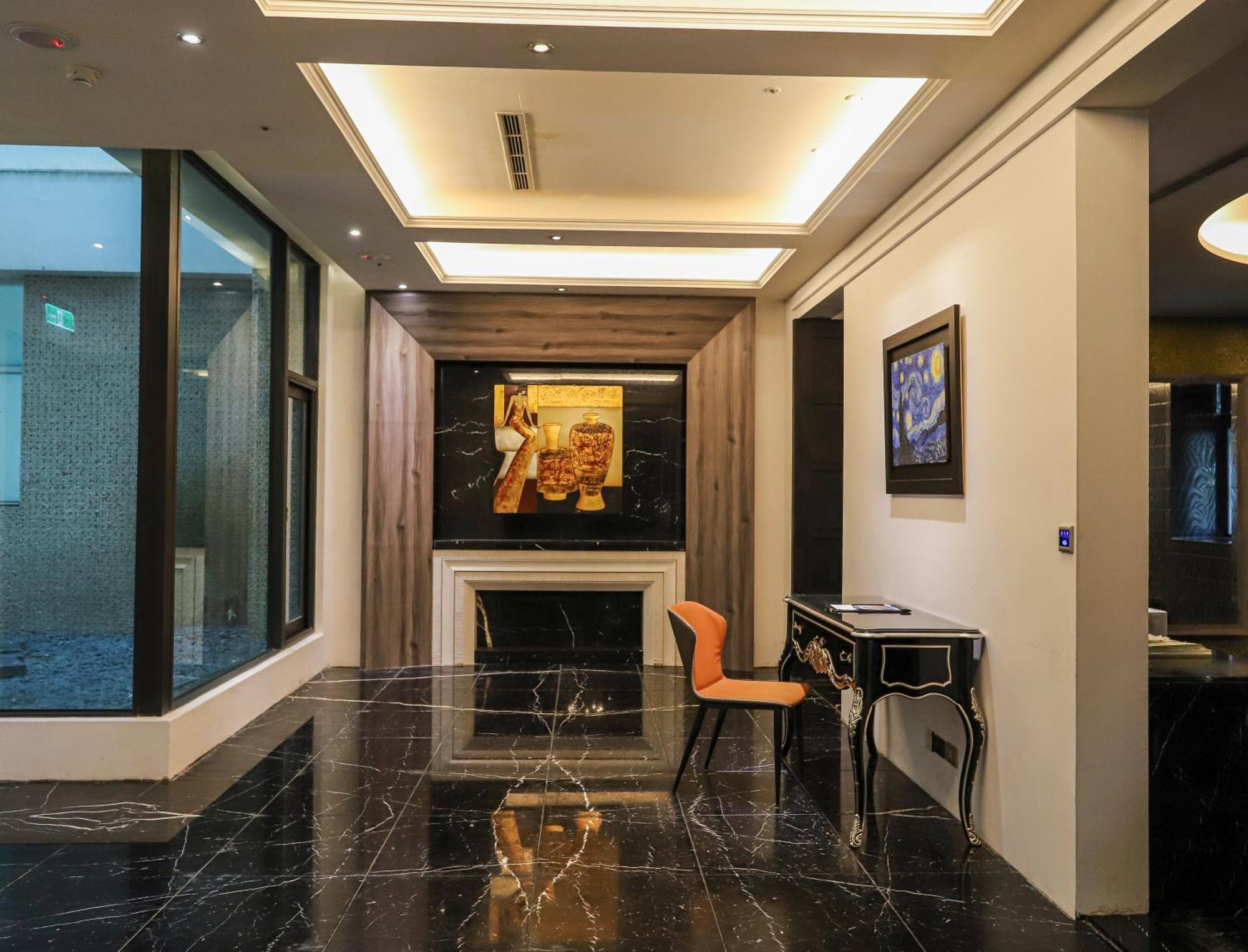All-Ur Boutique Motel - Taichung Branch Eksteriør billede