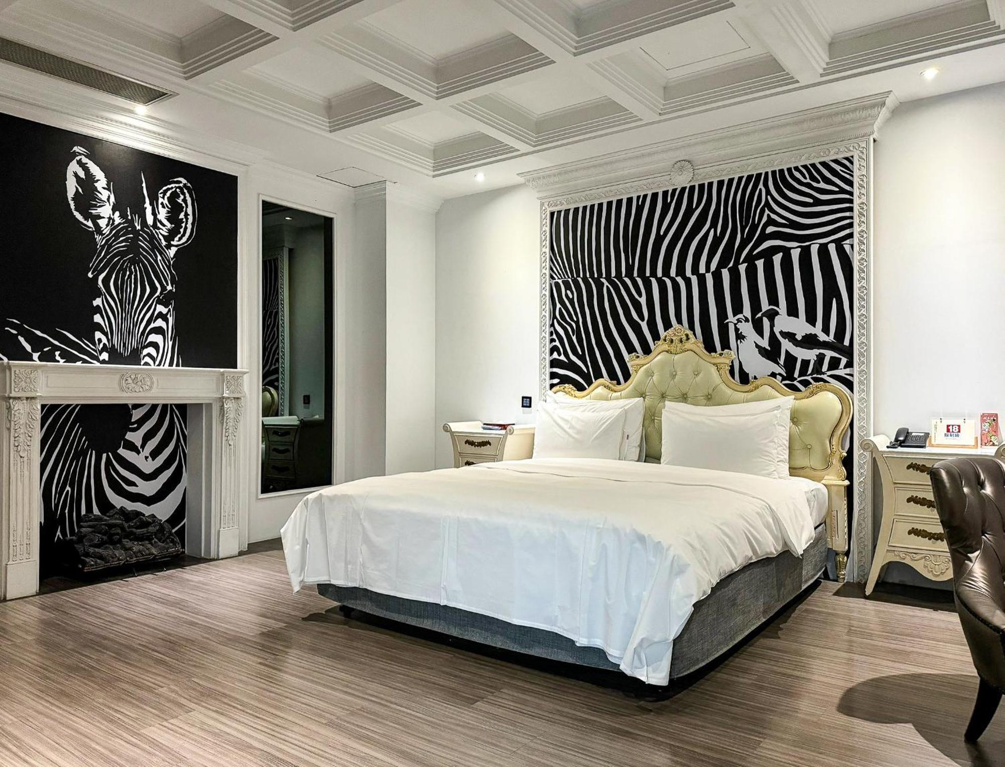 All-Ur Boutique Motel - Taichung Branch Eksteriør billede
