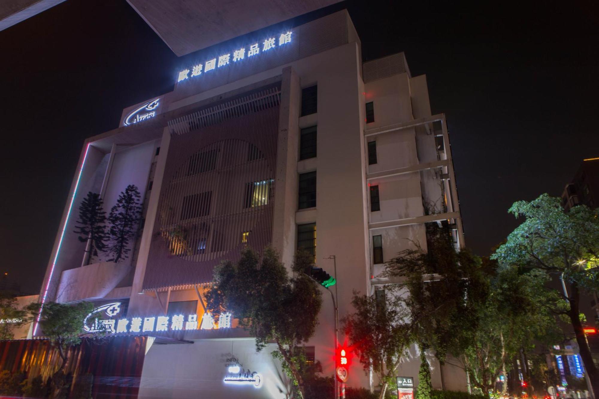All-Ur Boutique Motel - Taichung Branch Eksteriør billede