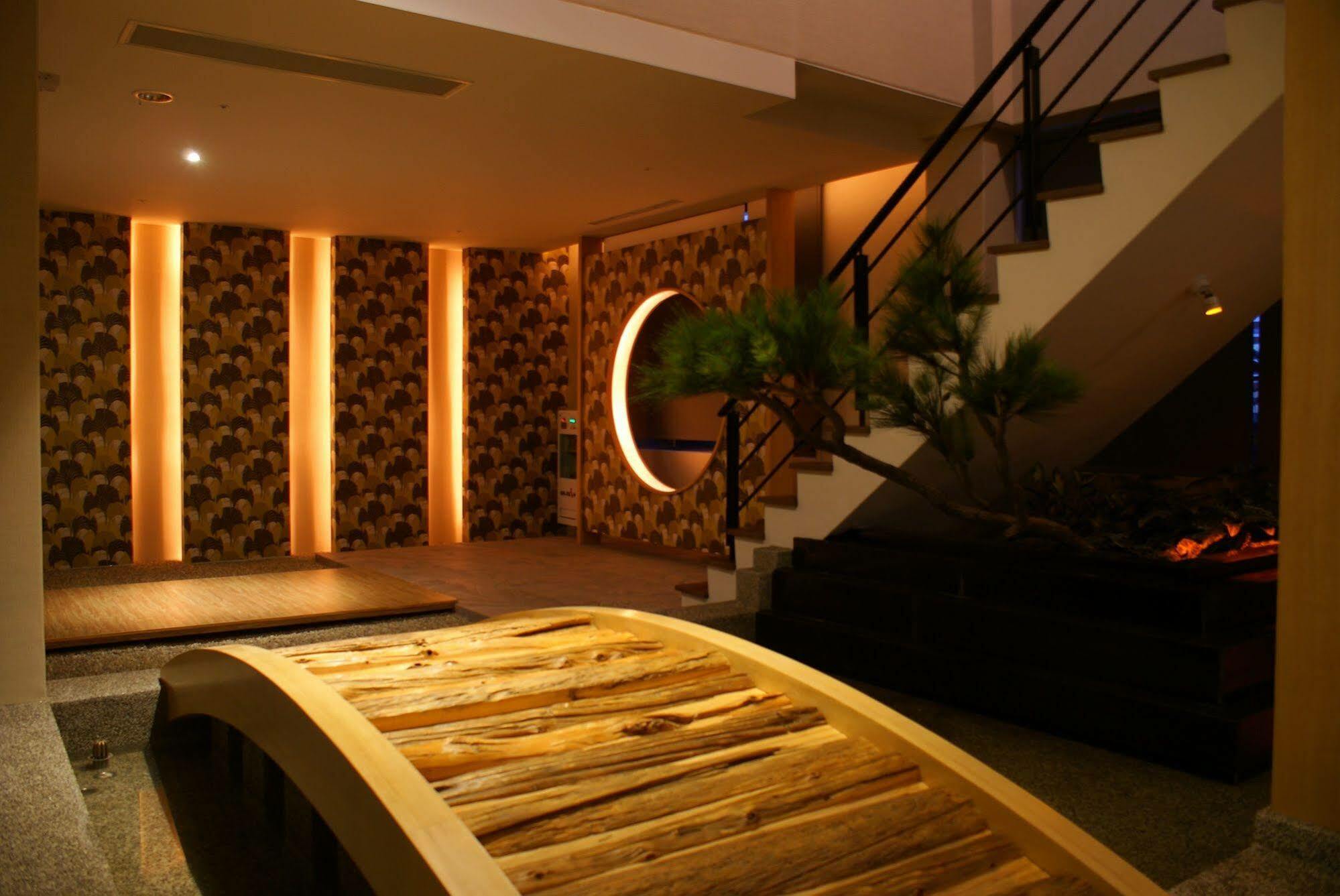 All-Ur Boutique Motel - Taichung Branch Eksteriør billede